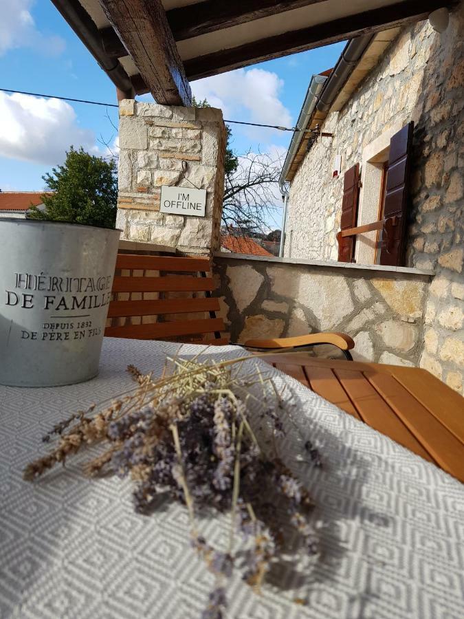 Casa Di Roccia Villa Marčana Eksteriør bilde