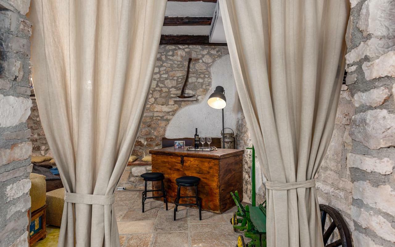 Casa Di Roccia Villa Marčana Eksteriør bilde