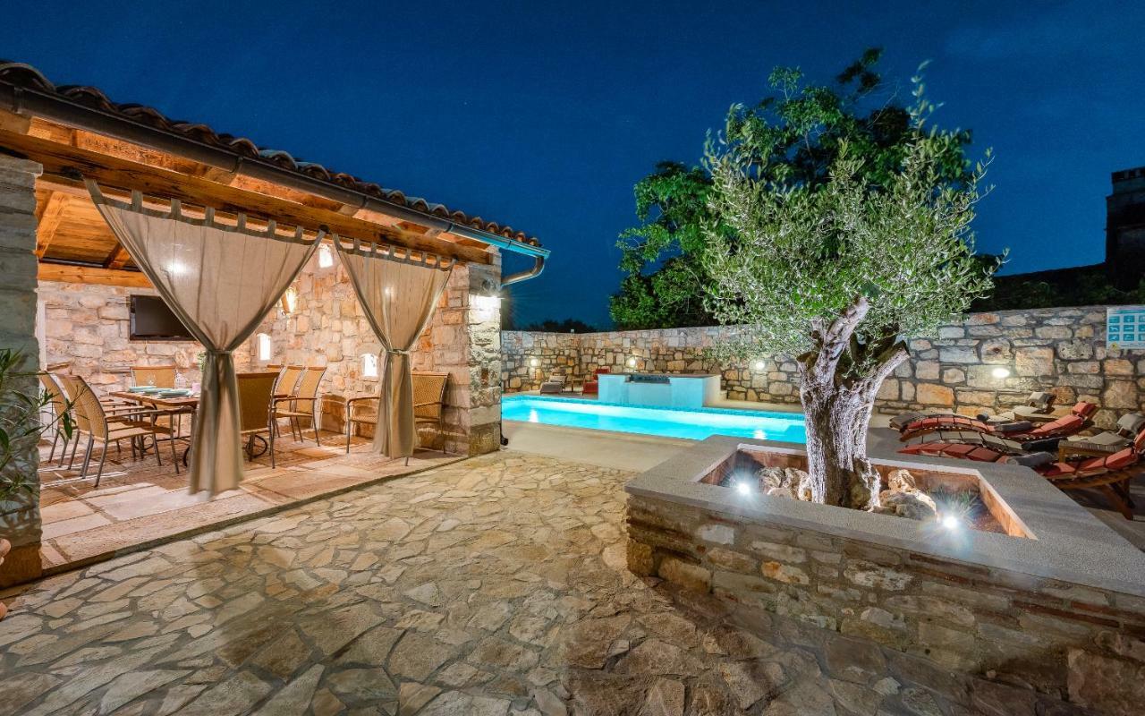 Casa Di Roccia Villa Marčana Eksteriør bilde