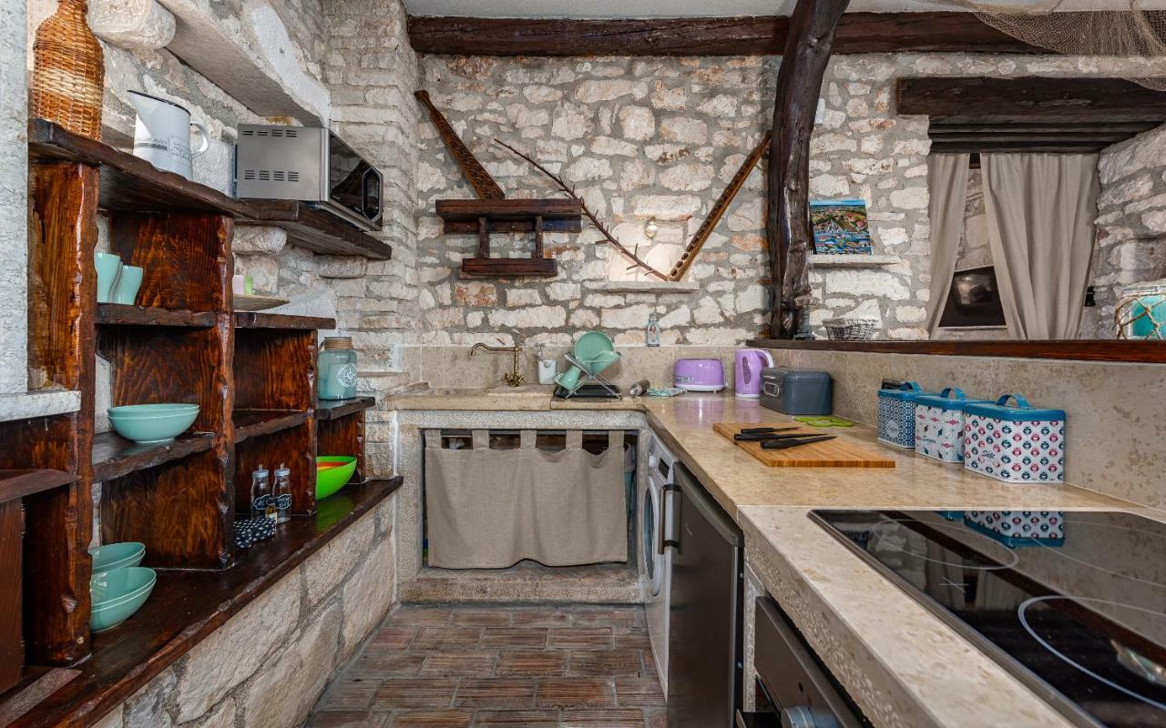 Casa Di Roccia Villa Marčana Eksteriør bilde